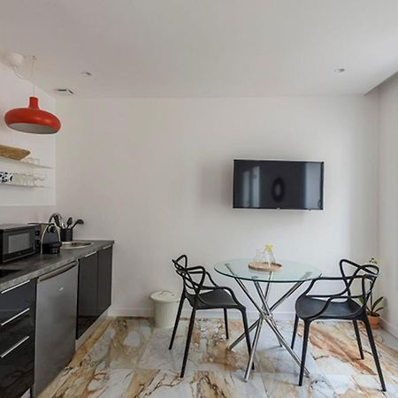 Апартаменти Renovated Studio On The Old Port Марсель Екстер'єр фото